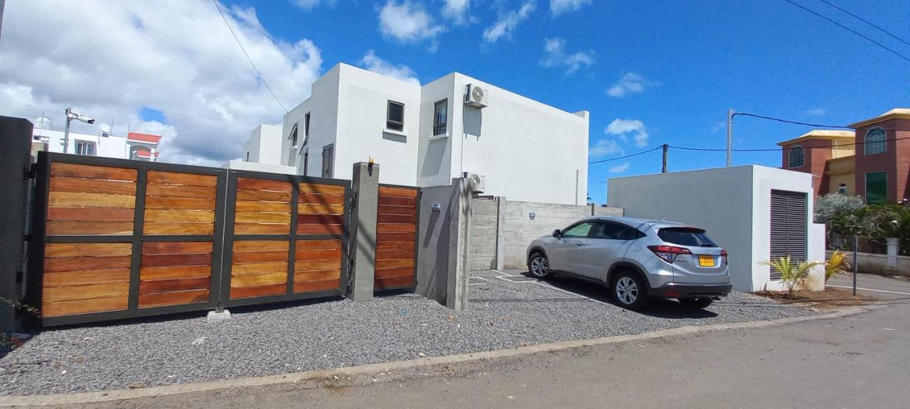 Bois Mapou Self Catering Apartments Unit 102 Rivière Noire Екстериор снимка